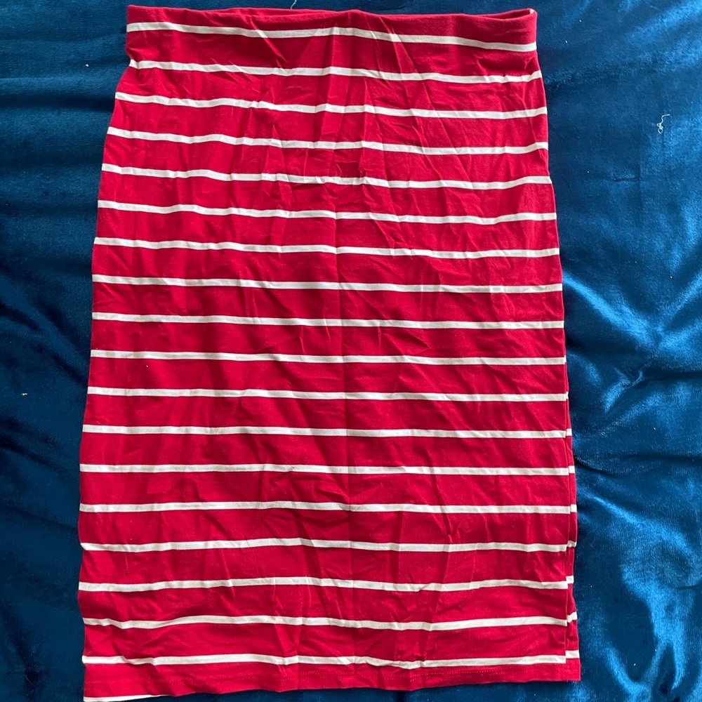 red and white stripped skirt